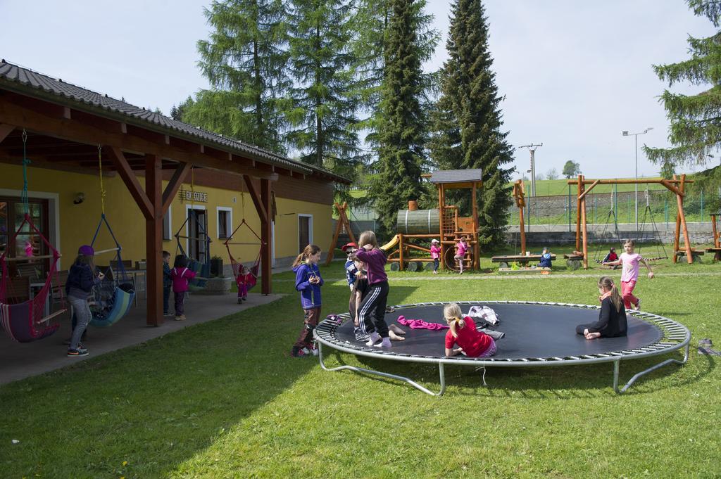 Rodinny Penzion Skiland Ostružná エクステリア 写真